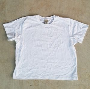 L. L. Bean plain white t shirt
